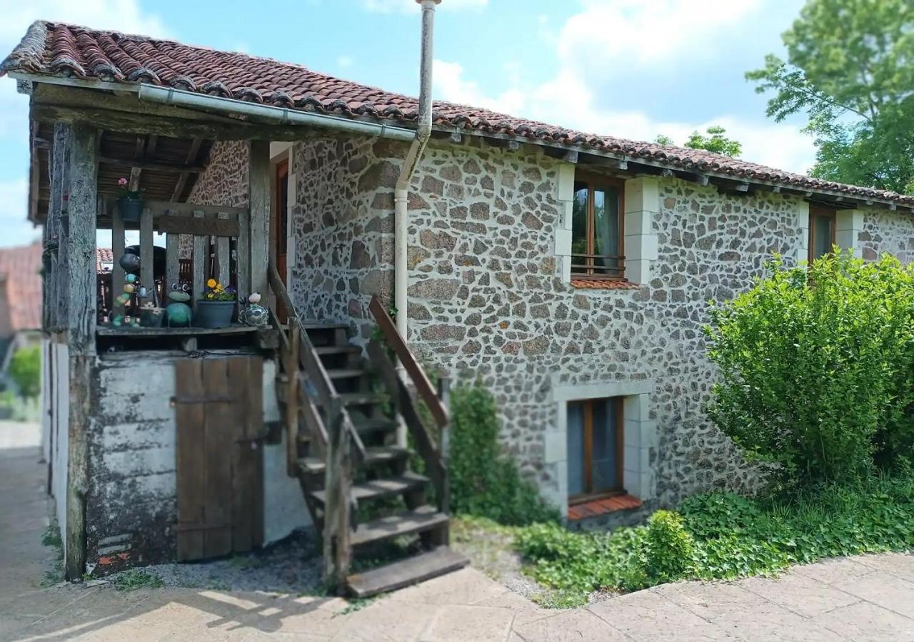 Tranquille Vienne Gites A Chirac Dept Charente Kültér fotó
