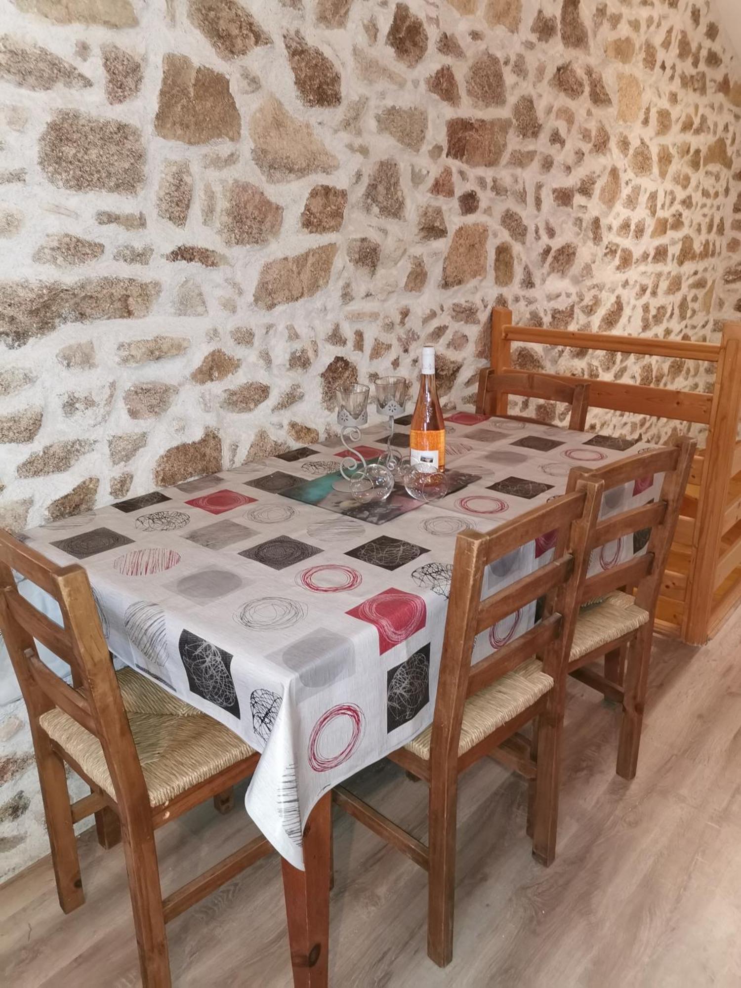 Tranquille Vienne Gites A Chirac Dept Charente Kültér fotó
